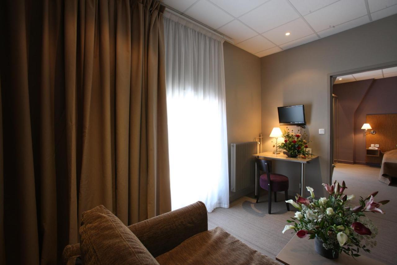 Hotel Cap Vert En Aveyron Saint-Affrique Zimmer foto